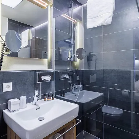 Hotel apartamentowy Avenida Mountain Saalbach-Hinterglemm