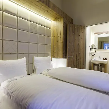 Avenida Mountain Lejlighedshotel 4*