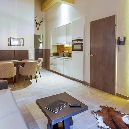 Avenida Mountain Aparthotel
