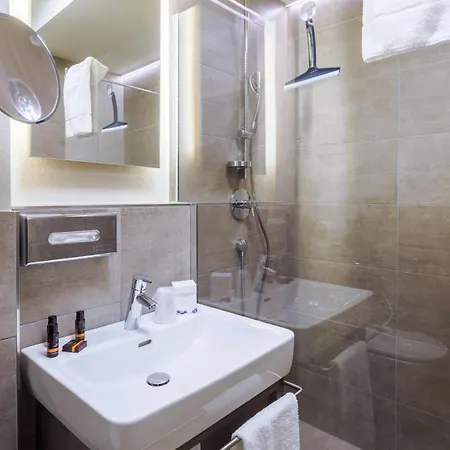 Avenida Mountain 4*